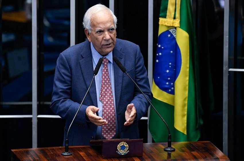 CCJ aprova proposta que limita decisão de ministros do STF