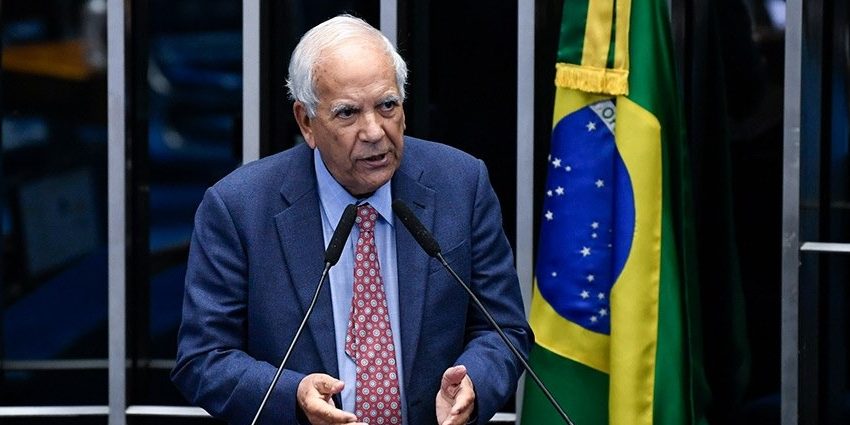 CCJ aprova proposta que limita decisão de ministros do STF