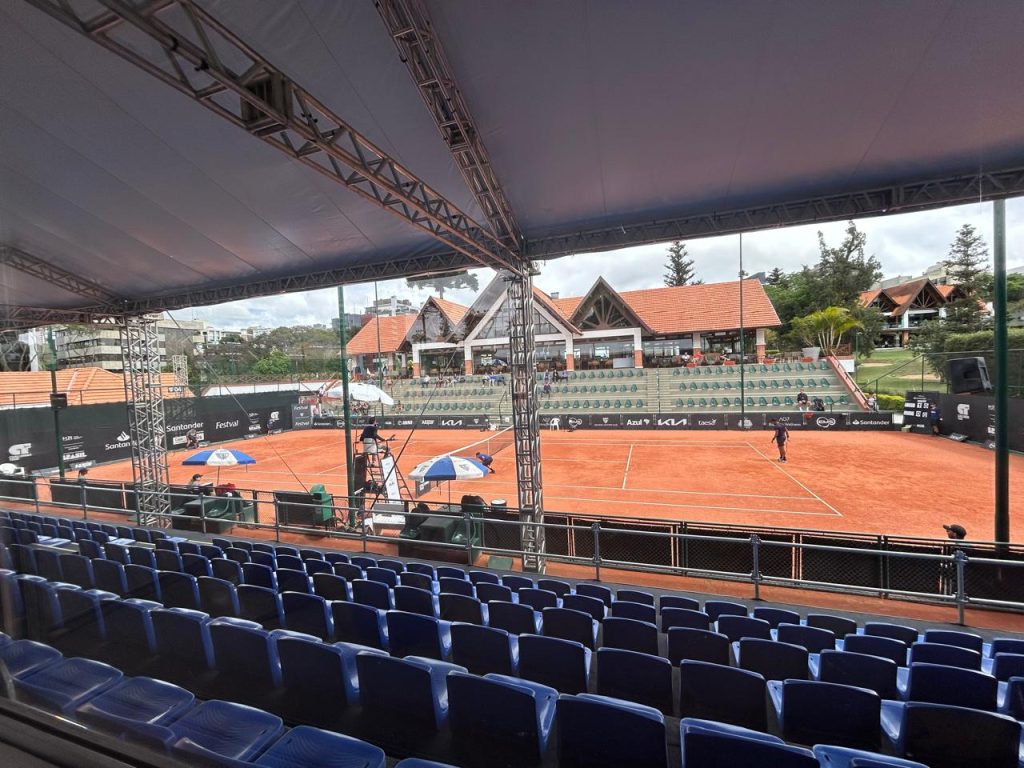 ATP Challenger entra no segundo dia em Curitiba