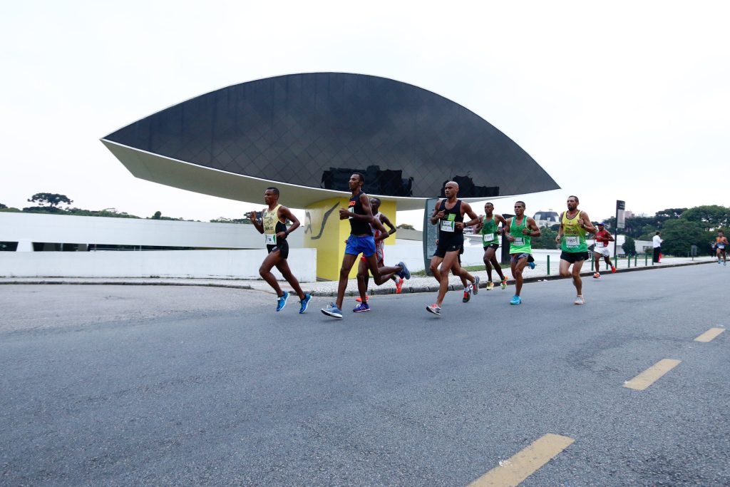 Maratona de Curitiba espera 13 mil participantes em novembro
