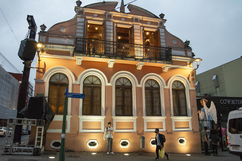 Iluminação cênica será instalada no Centro Histórico de Curitiba