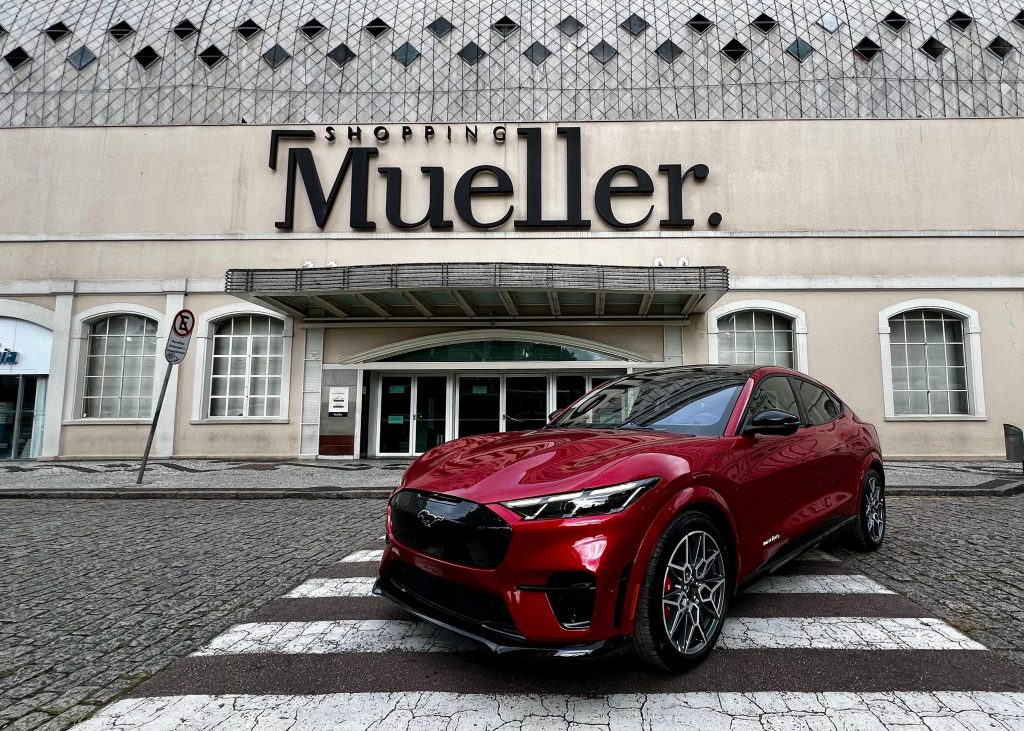 Shopping sorteia um Mustang Mach-e no Natal