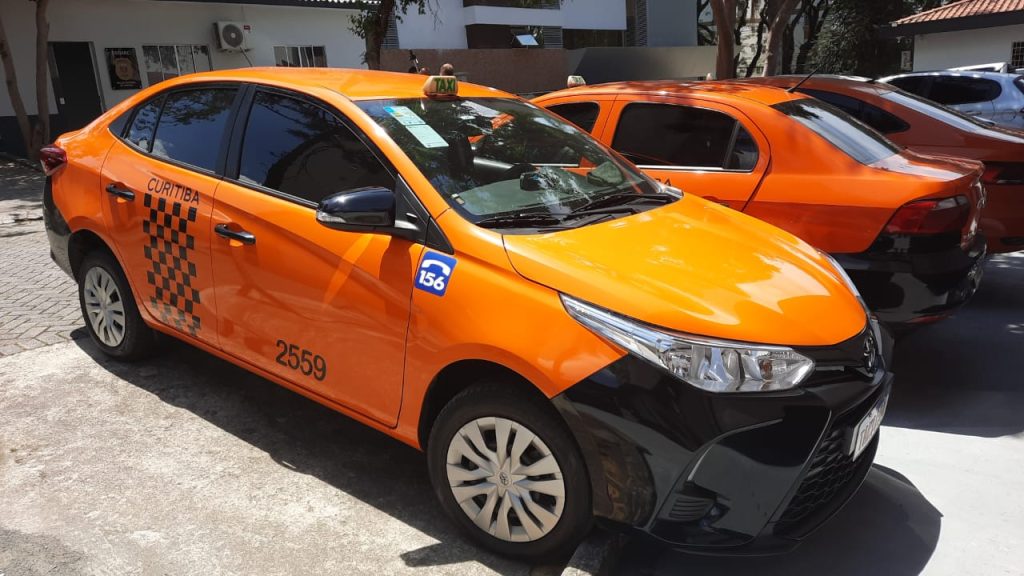 Vinte pessoas são presas em operação com taxistas