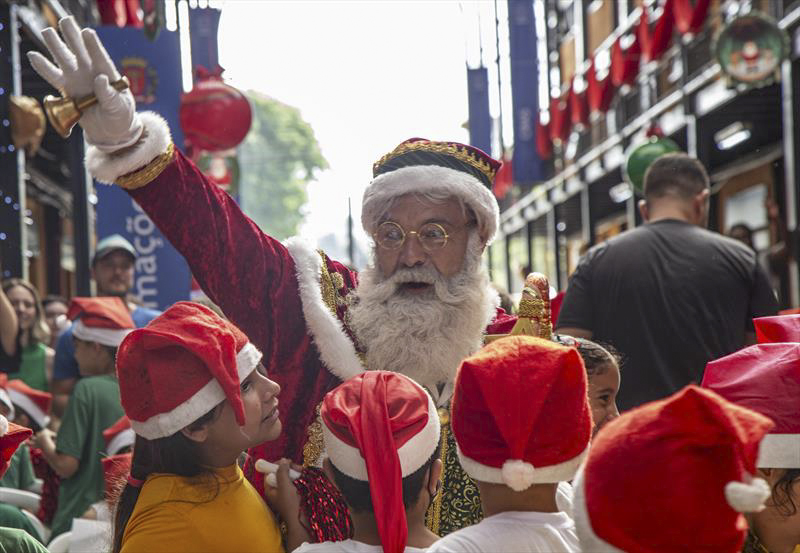 Campanha de Natal Curitiba Solidária arrecada doações até 11/12