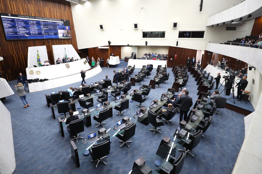 Nova votação elege chapa única da Assembleia Legislativa do Paraná