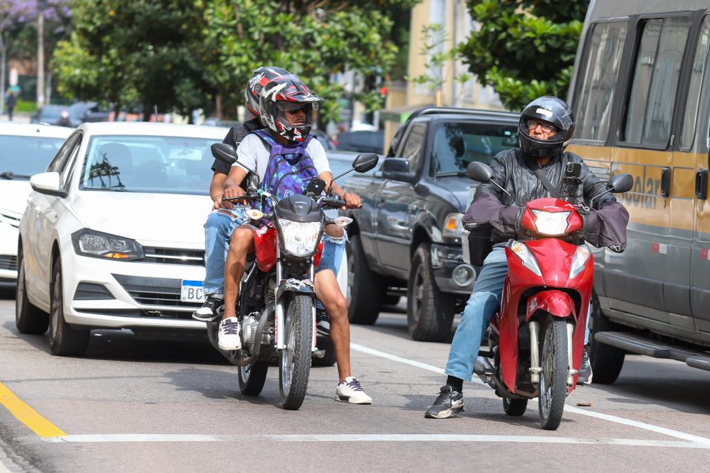 Lei que isenta IPVA de motos é sancionada no Paraná