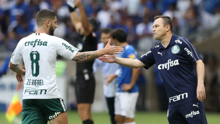 Auxiliar técnico do Palmeiras entra na mira do Athetico