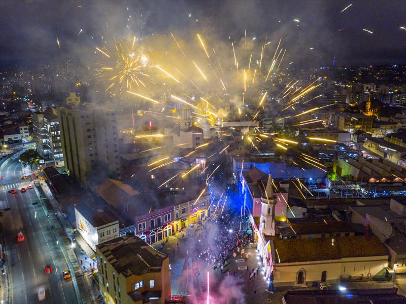 Fogos de artifícios resultaram em mais de 4 mil internações