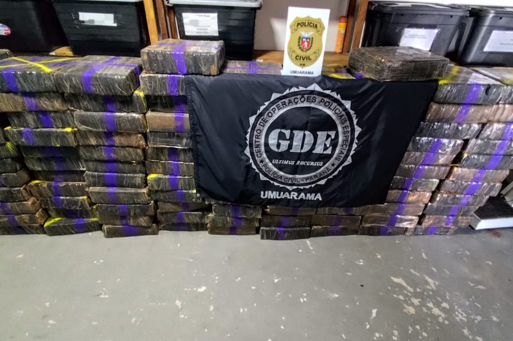 Polícia Civil apreende 1,1 tonelada de maconha em Umuarama