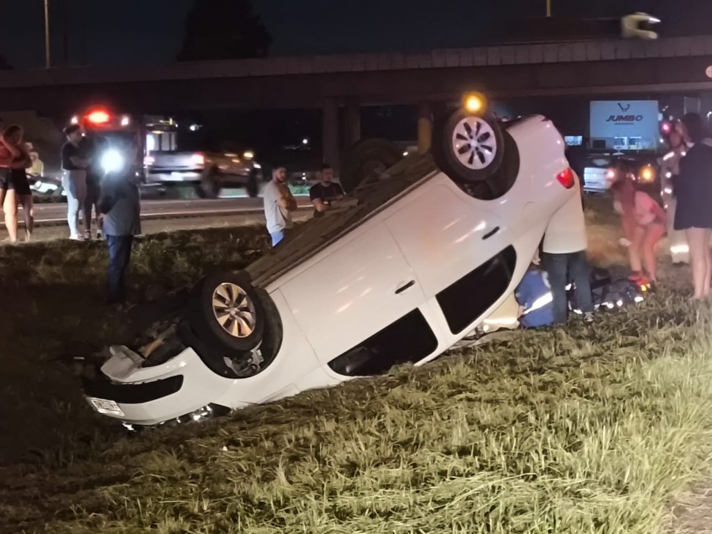 Mulher de 63 anos morre em acidente no Contorno Leste