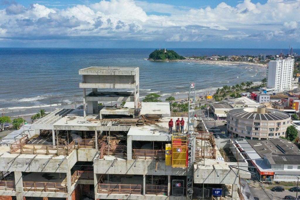 Procura por imóveis em Guaratuba aumentou 35% no último mês