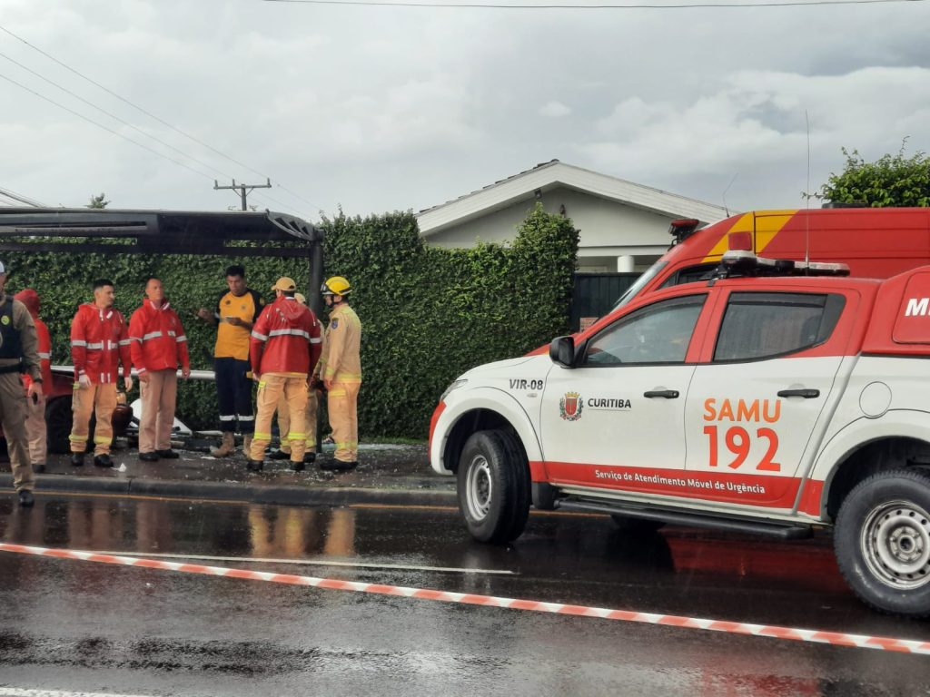 Polícia investiga grave acidente em Curitiba