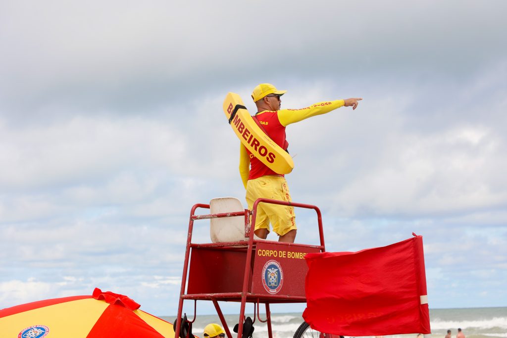 Bombeiros alertam para o perigo das correntes de retorno