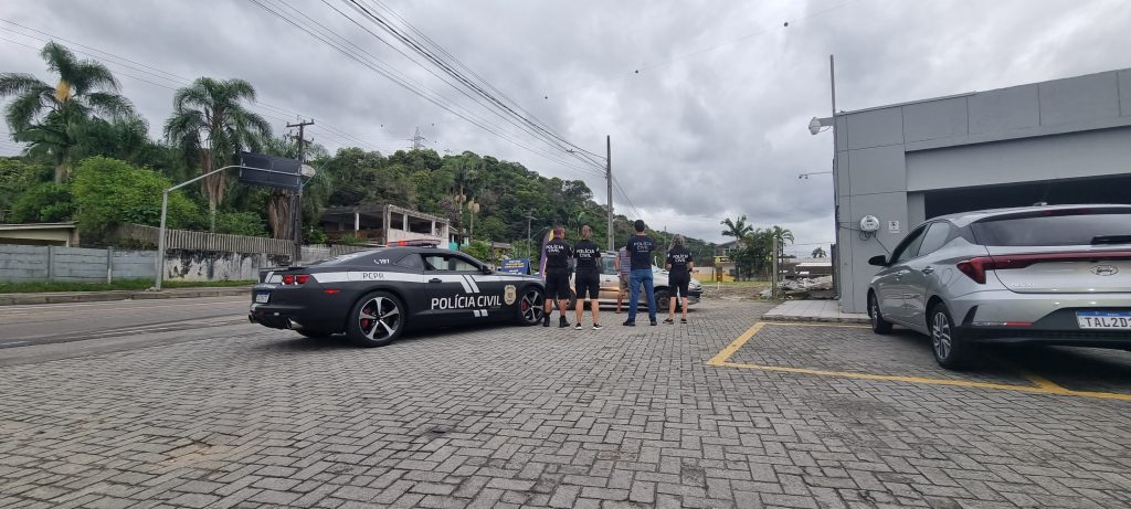 Polícia prende motorista dirigindo embriagado em Matinhos