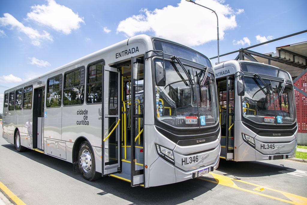 60 novos ônibus serão entregues hoje em Curitiba