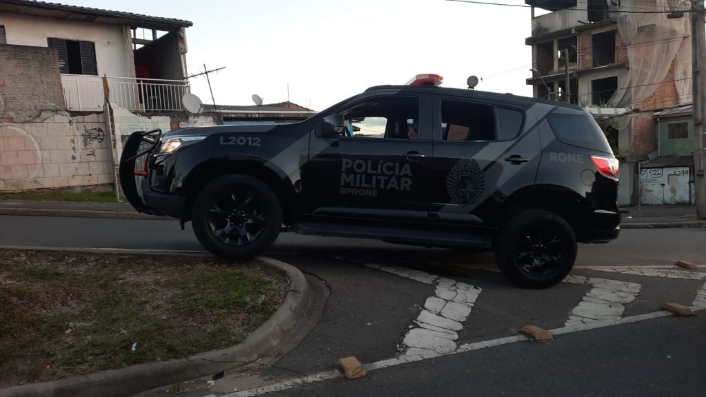 Polícia faz buscas por segundo suspeito de assaltos em Curitiba