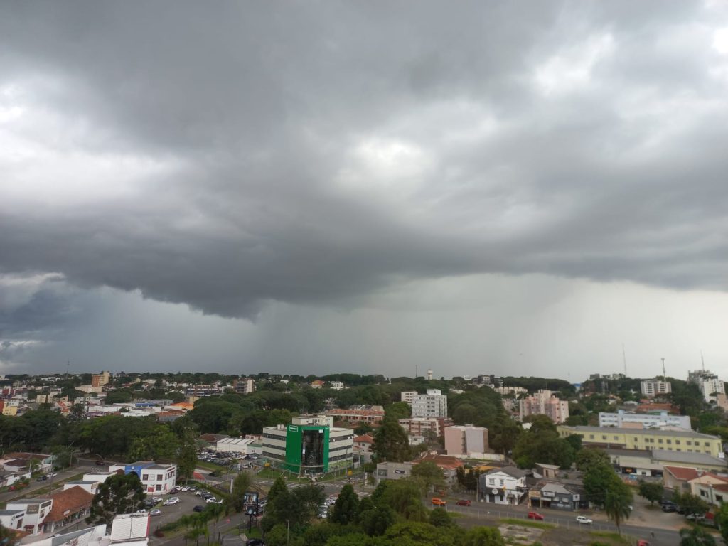 Estação meteorológica do Pinheirinho registra 45,4 mm de precipitação