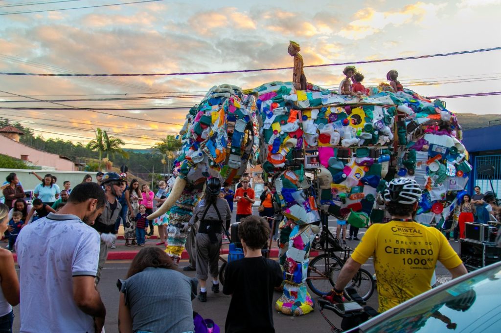 Guritiba: mostra infantojuvenil do Festival de Curitiba tem atrações gratuitas