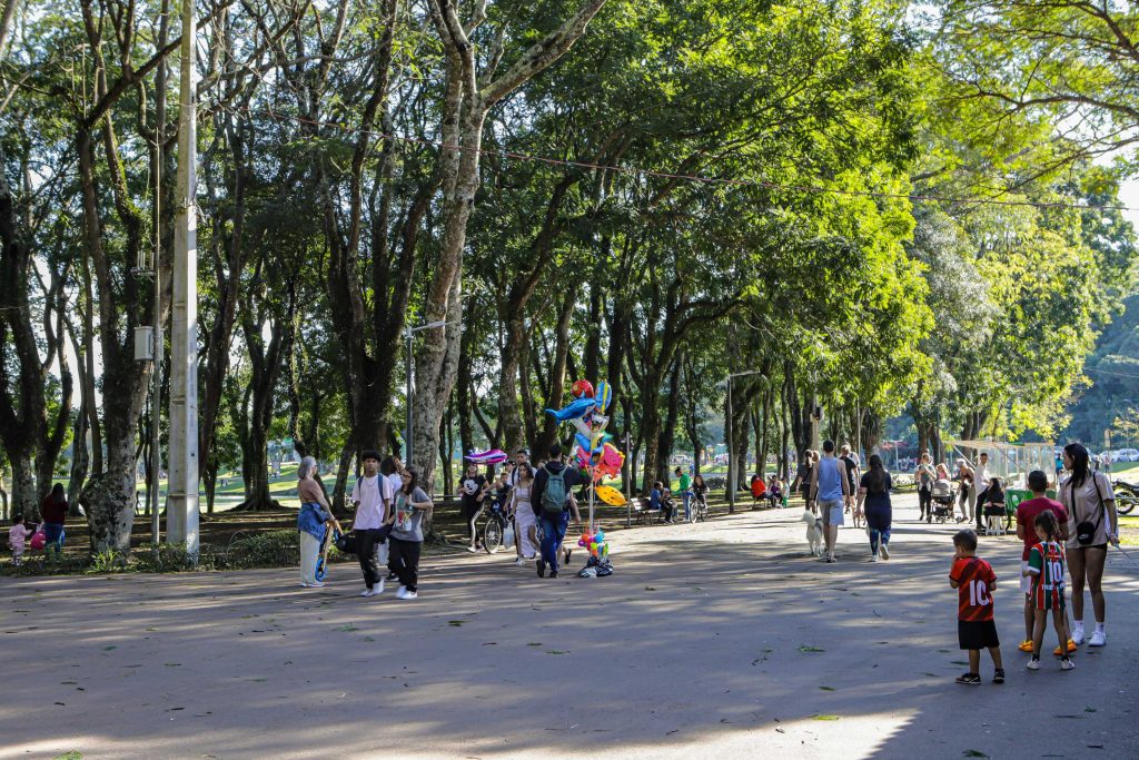 Frente fria derruba calorão no Paraná esta semana