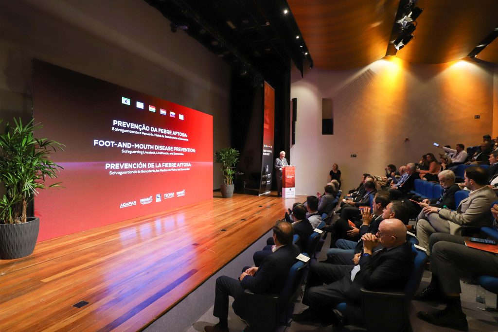 Paraná pode ter banco de vacina contra febre aftosa