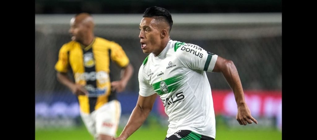 Com dois a mais, Coritiba empata com o Novorizontino