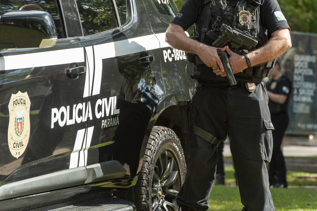 Polícia Civil fecha cassino clandestino no bairro Uberaba, em Curitiba