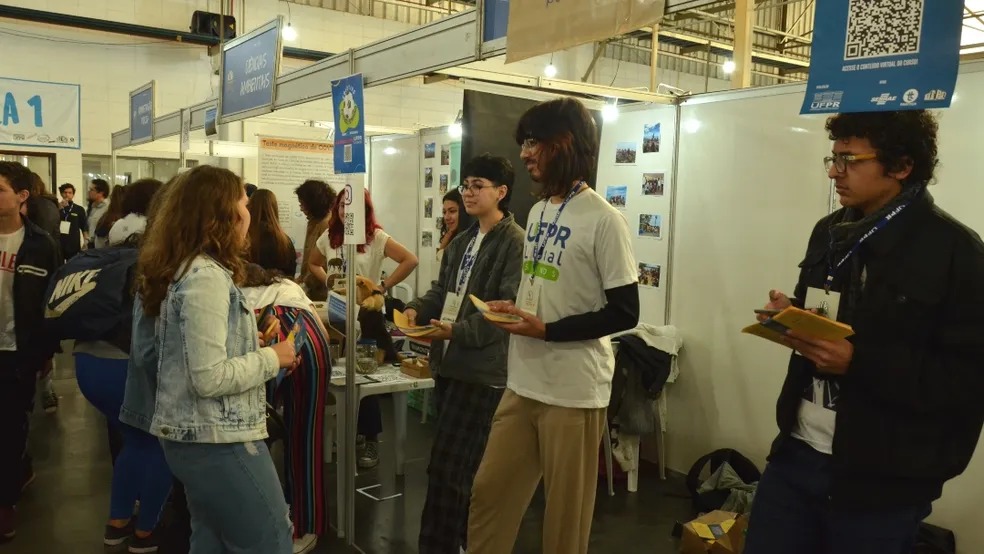 Universo UFPR reúne estudantes, educadores e instituições de ensino