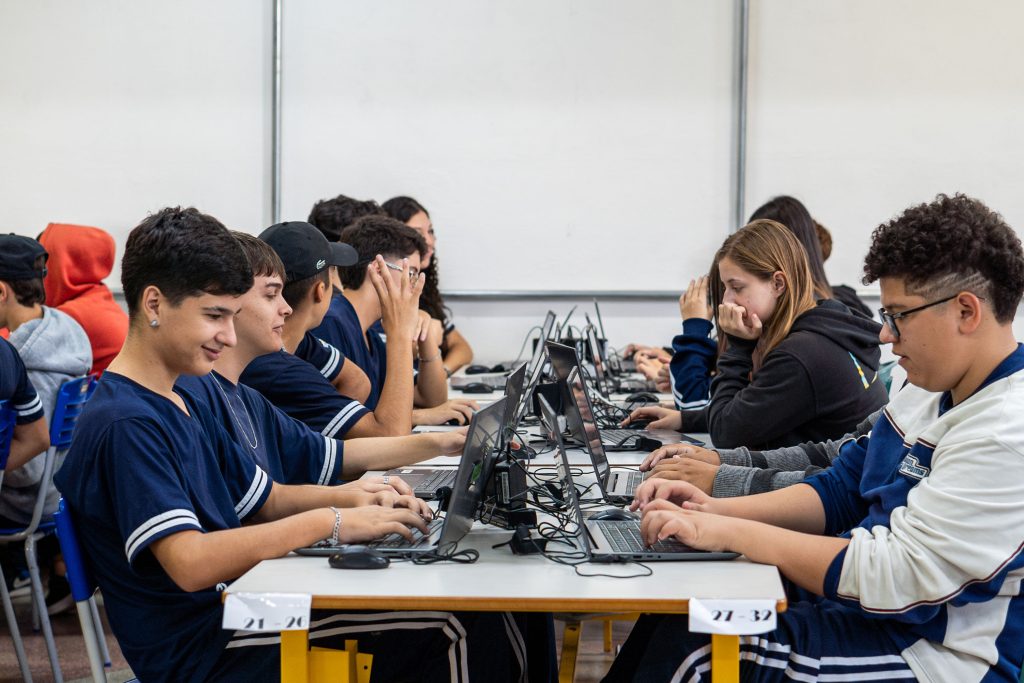Paraná é destaque em Olimpíada Nacional de Inteligência Artificial