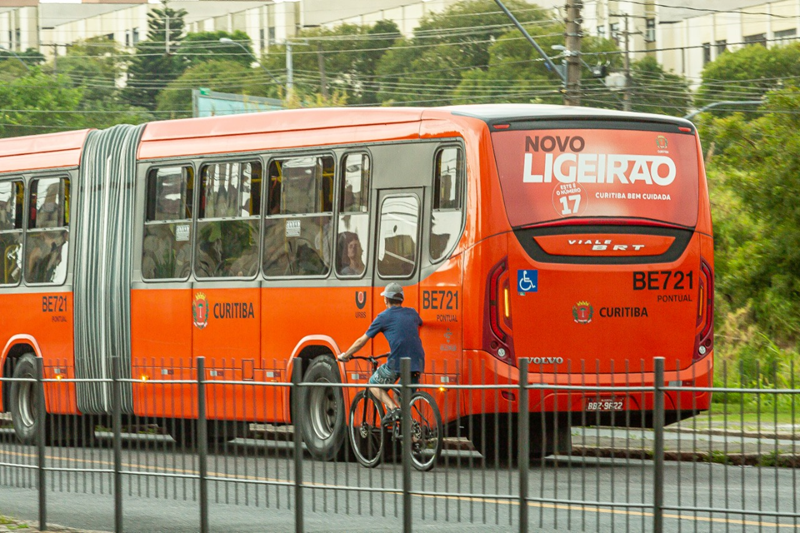 Lei que multa ‘rabeira’ será votada nesta terça-feira (06)