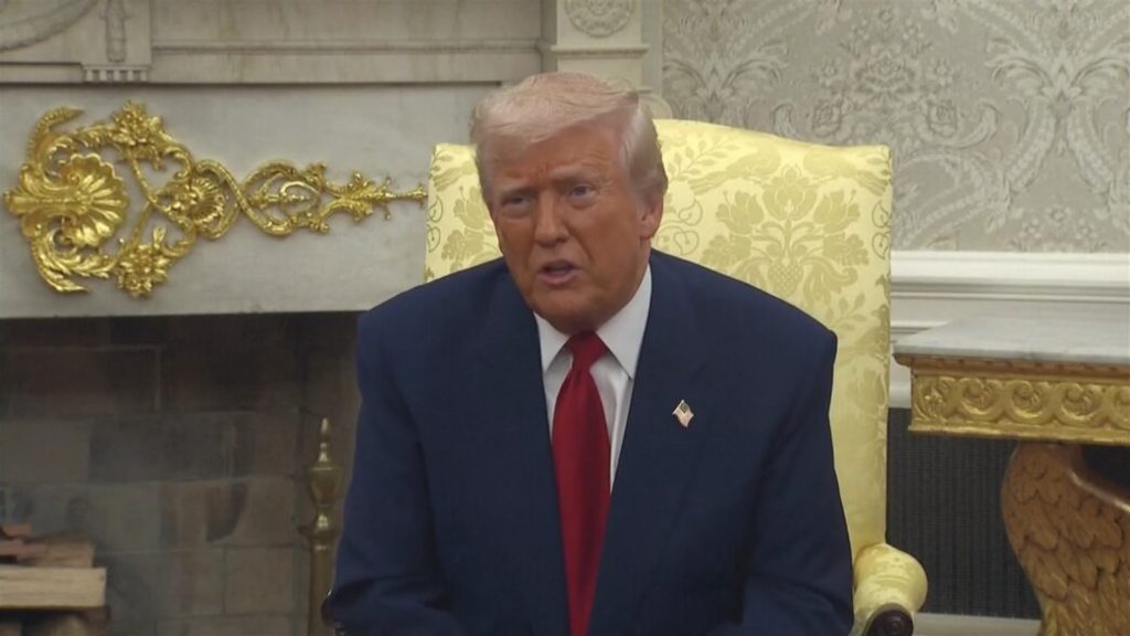 Trump anuncia taxas de 125% para China