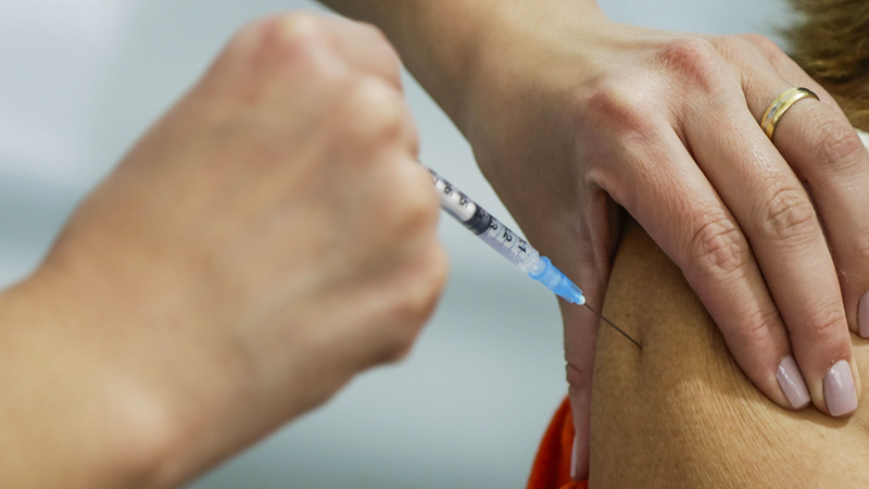 370 mil doses foram aplicadas no dia D de vacinação