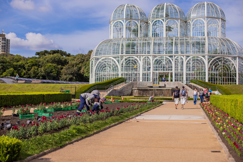 Jardim Botânico ganha flores para suportar baixas temperaturas