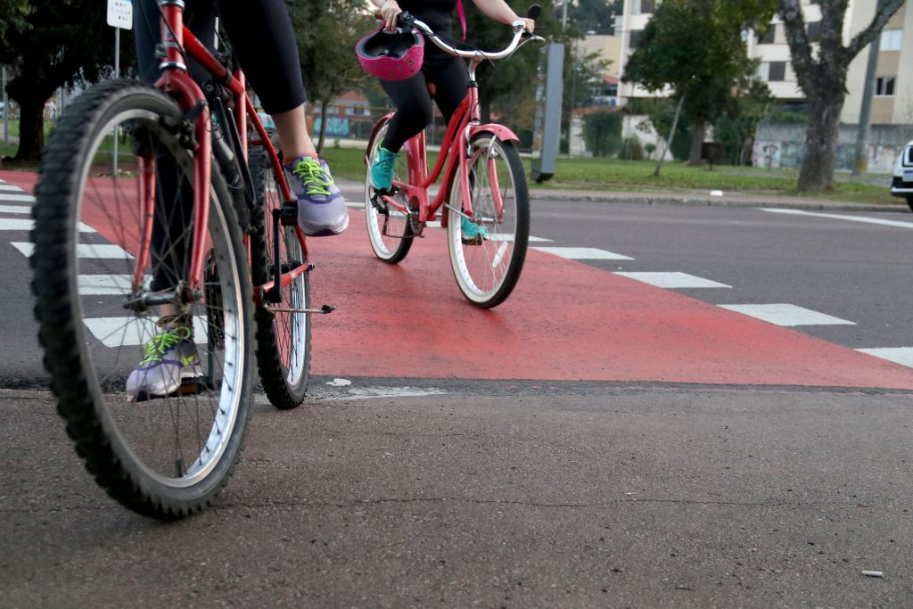 Avenidas com canaletas lideram ranking de acidentes com ciclistas