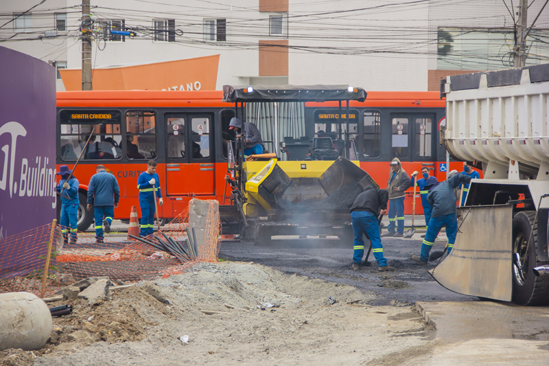 Após cancelamento de contratos, Prefeitura realiza obras emergenciais
