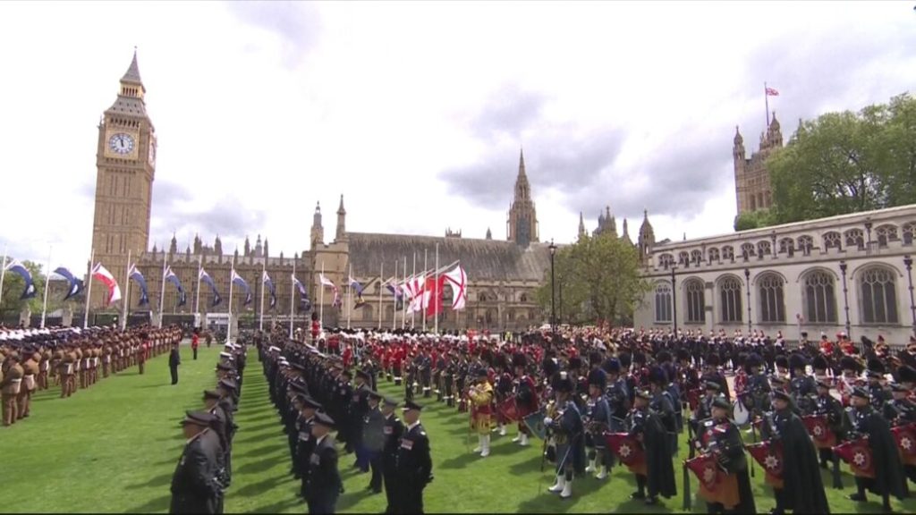 Inglaterra analisa limitar acesso de jovens às redes sociais