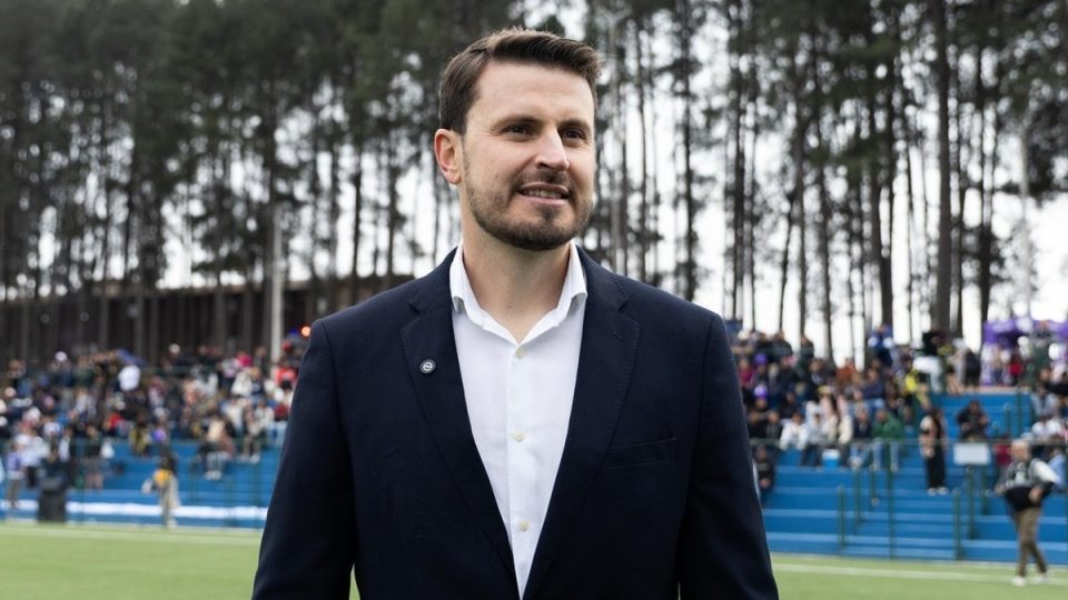 Prefeito de Fazenda Rio Grande se manifesta após investigações