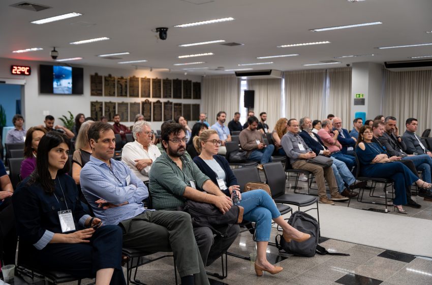 Oficina debate construção do novo complexo da Câmara de Curitiba