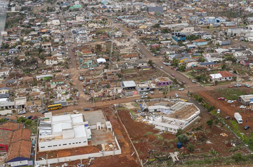 Tornado em Rio Bonito do Iguaçu completa uma semana; confira