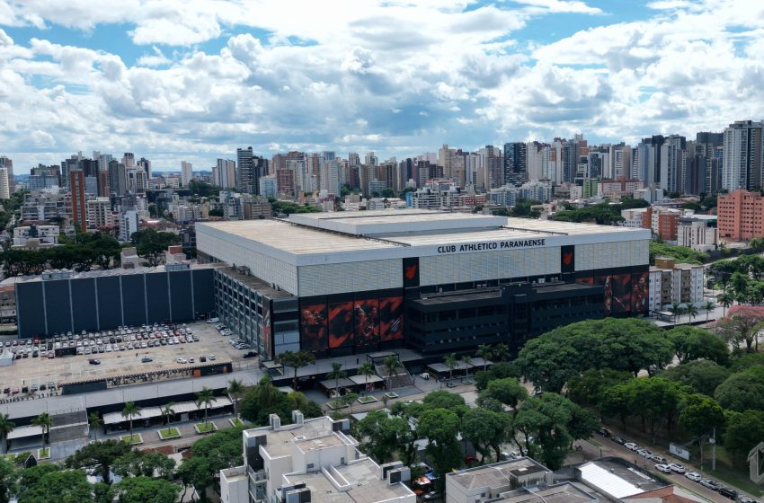 Congresso Internacional das Testemunhas de Jeová ocorre na Arena da Baixada